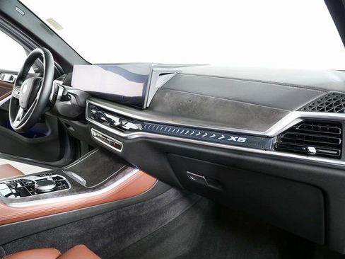 Used 2024 BMW X5 xDrive40i w/ Premium Package image 25