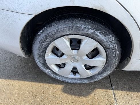 Used 2009 Toyota Camry CE image 11