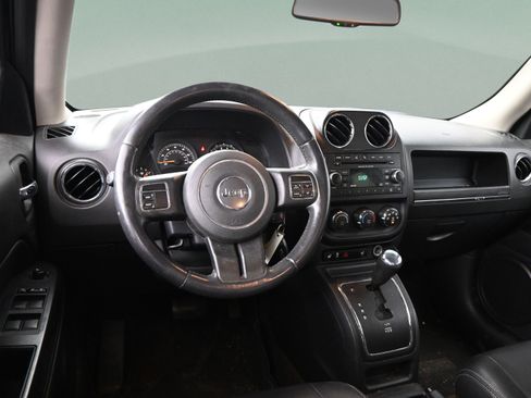 Used 2015 Jeep Patriot High Altitude AWD/4WD image 32
