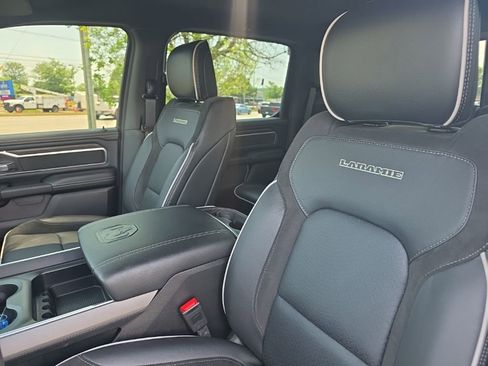 Used 2025 RAM 1500 Laramie AWD/4WD image 10