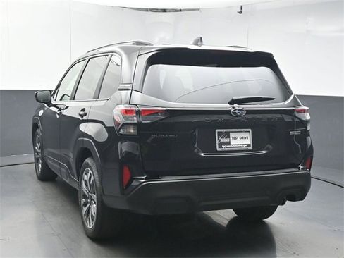 New 2025 Subaru Forester Touring image 6