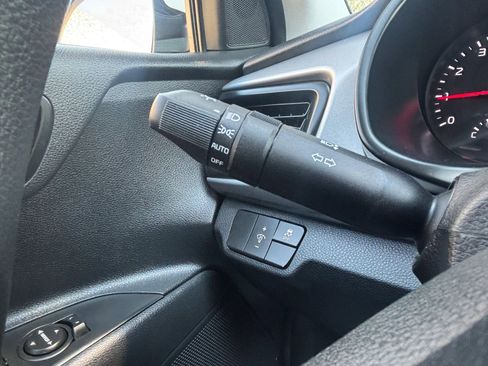 Used 2023 Kia Rio LX image 26