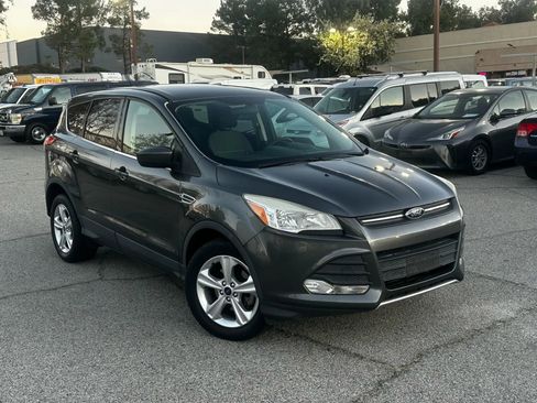 Used 2015 Ford Escape SE image 31