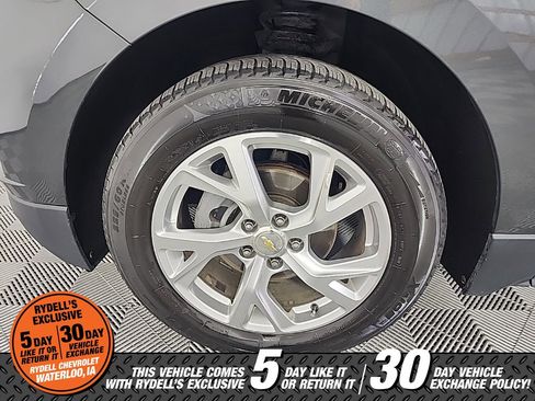 Used 2019 Chevrolet Equinox Premier image 16