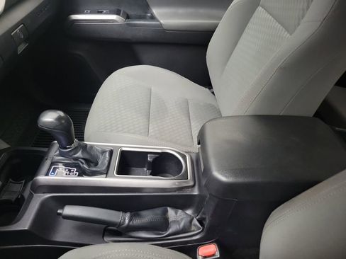 Used 2022 Toyota Tacoma SR5 image 27