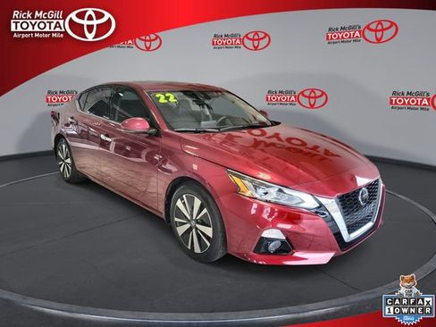Used 2022 Nissan Altima 2.5 SL FWD image 1
