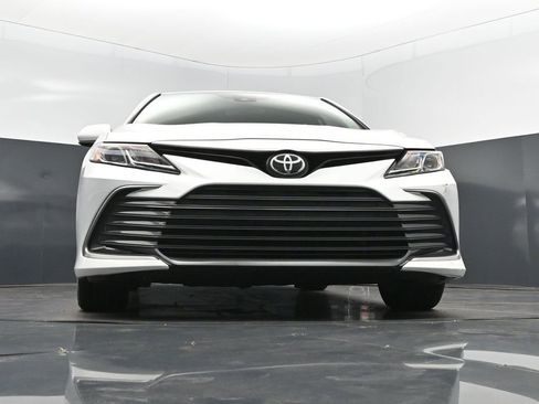 Used 2022 Toyota Camry LE image 46
