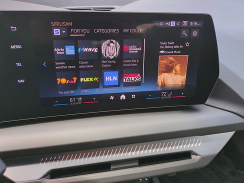 Certified 2025 BMW 228i xDrive w/ Premium Package image 22