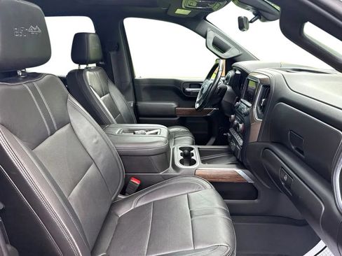 Used 2021 Chevrolet Silverado 1500 High Country w/ Technology Package AWD/4WD image 14
