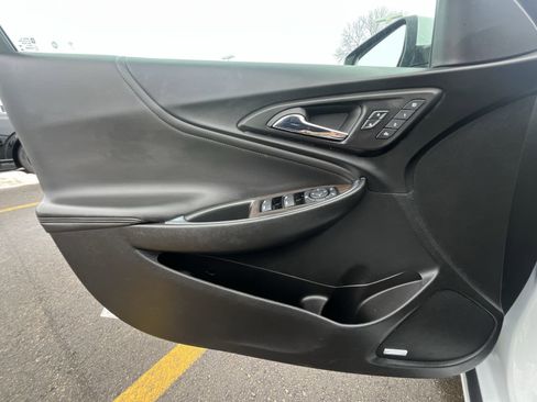 Used 2024 Chevrolet Malibu LT image 23