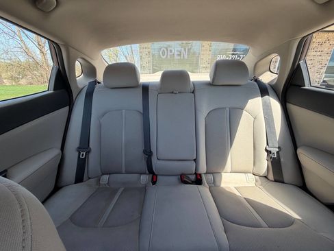 Used 2016 Kia Optima LX image 21