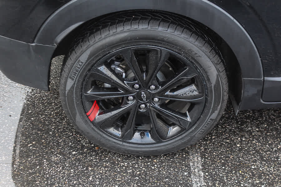 Used 2023 Chevrolet Bolt EUV Premier w/ Redline Edition FWD image 15