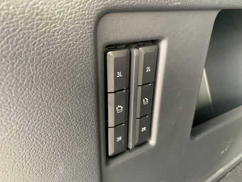 Used 2024 Lincoln Navigator Reserve image 5