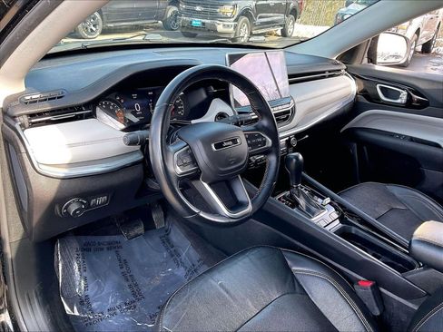 Used 2022 Jeep Compass Limited AWD/4WD image 8