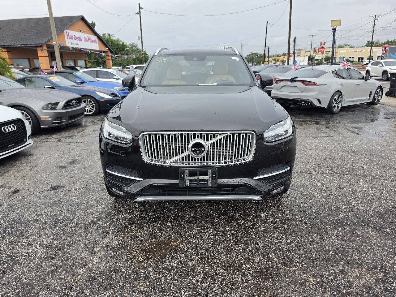 Used 2017 Volvo XC90 T6 Inscription w/ Vision Package AWD/4WD image 2