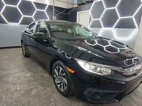 Used 2016 Honda Civic EX image 4