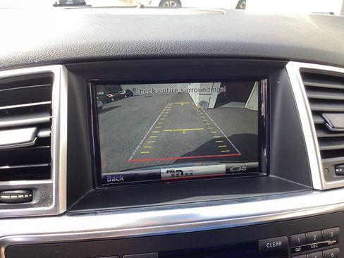 Used 2014 Mercedes-Benz ML 350 4MATIC image 40