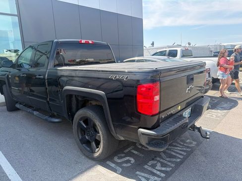 Used 2018 Chevrolet Silverado 1500 Custom w/ Custom Convenience Package AWD/4WD image 6