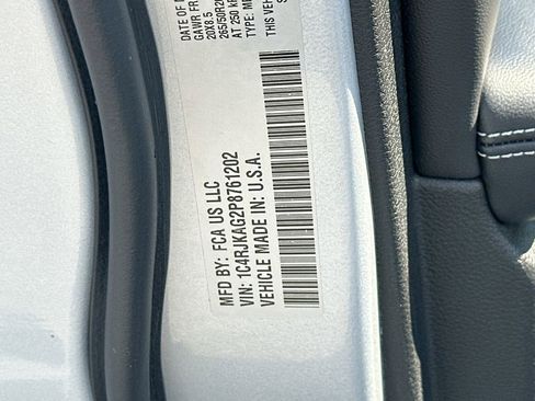 Used 2023 Jeep Grand Cherokee L Laredo AWD/4WD image 33
