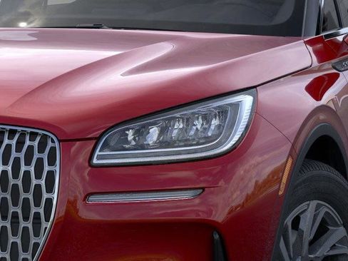 New 2026 Lincoln Corsair Premiere FWD image 18