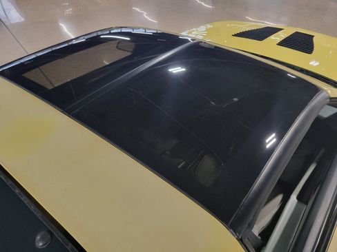 Used 1987 Chevrolet Camaro LT image 9