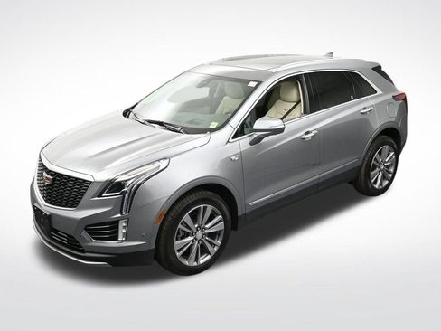Used 2026 Cadillac XT5 Premium Luxury w/ Driver Assist Package AWD/4WD image 16