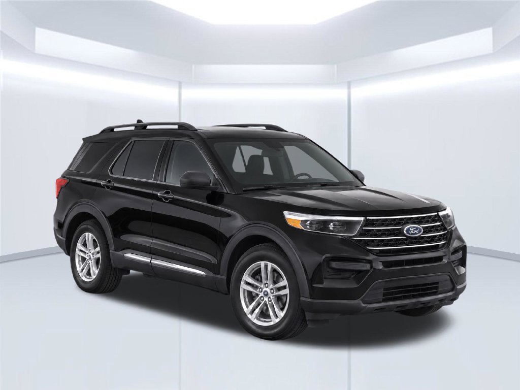 Used 2020 Ford Explorer XLT RWD image 2