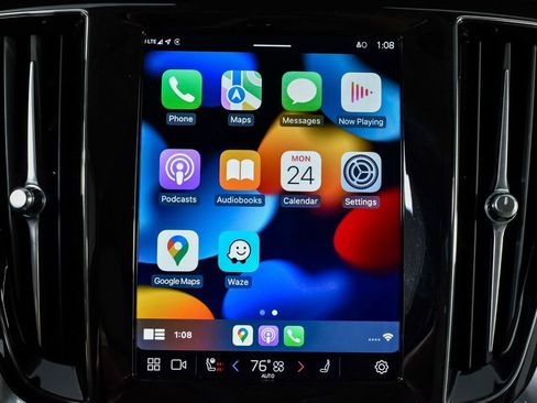 Certified 2024 Volvo V60 B5 Cross Country Plus image 18