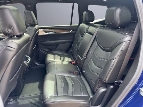 Used 2025 Cadillac XT6 Sport w/ Platinum Package image 22