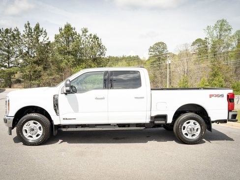 New 2026 Ford F350 XLT w/ XLT Premium Package AWD/4WD image 5