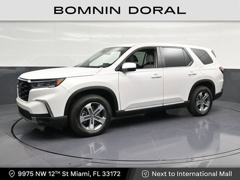 Used 2025 Honda Pilot EX-L image 1