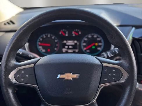 Used 2019 Chevrolet Traverse LS AWD/4WD image 10