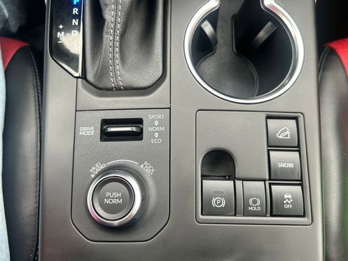 Used 2023 Toyota Highlander XSE AWD/4WD image 43