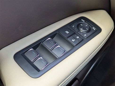 Used 2018 Lexus RX 450h AWD w/ Premium Package image 26