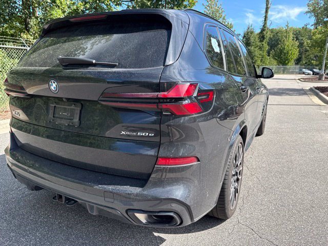 Used 2024 BMW X5 xDrive50e w/ M Sport Package AWD/4WD image 5