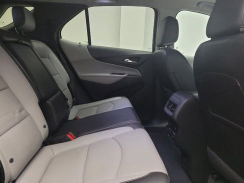 Used 2018 Chevrolet Equinox Premier image 19