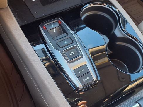 Used 2020 Honda Pilot Touring image 11