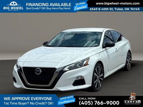 Used 2022 Nissan Altima 2.5 SR FWD image 2