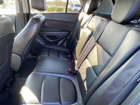Used 2017 Chevrolet Trax Premier image 20