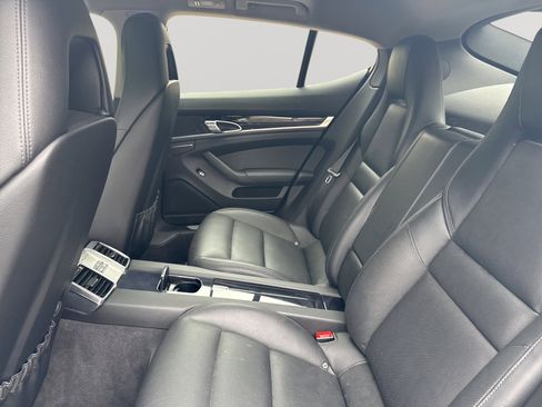 Used 2016 Porsche Panamera 4 AWD/4WD image 27