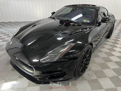 Used 2018 Jaguar F-TYPE R image 3