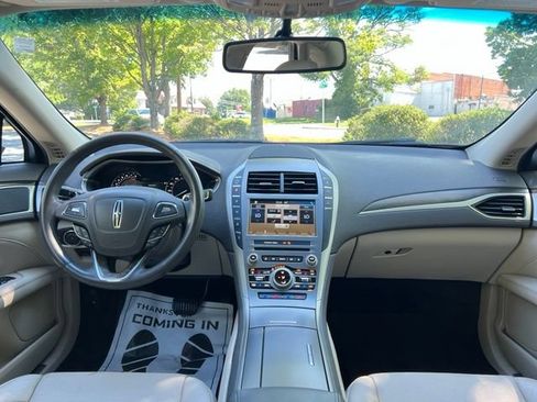 Used 2017 Lincoln MKZ Reserve AWD/4WD image 28