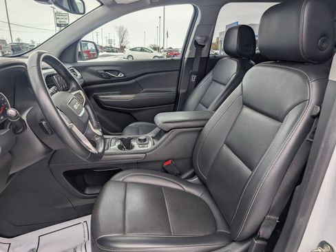 Used 2023 GMC Acadia SLT image 11