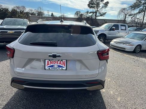 New 2026 Chevrolet Trax ACTIV w/ Sunroof Package image 6