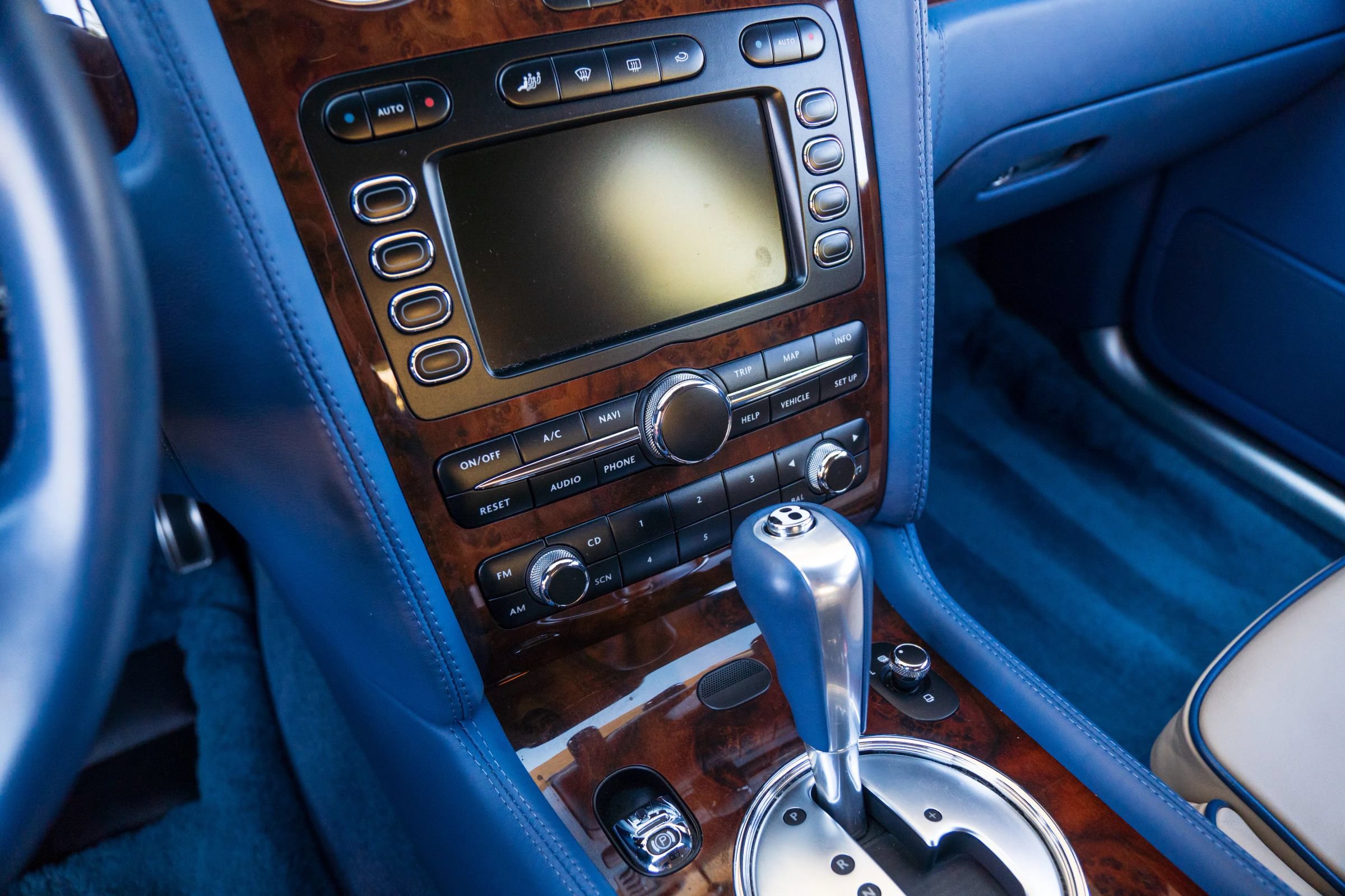 Used 2006 Bentley Flying Spur Flying Spur AWD/4WD image 35