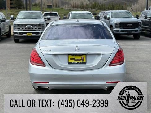 Used 2017 Mercedes-Benz S 550 Sedan w/ Premium Package image 4
