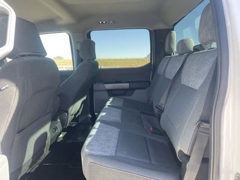 Used 2023 Ford F350 XLT image 40