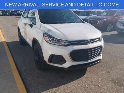 Certified 2022 Chevrolet Trax LT w/ Driver Confidence Package AWD/4WD image 10