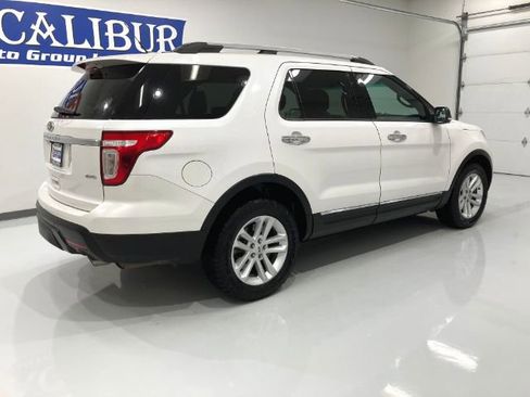 Used 2014 Ford Explorer XLT w/ Equipment Group 201A image 20