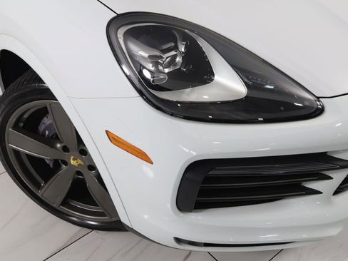 Used 2023 Porsche Cayenne Coupe image 26